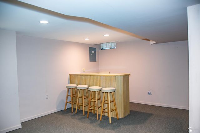 18641 Hilltop Lane, Riverview, MI 48193