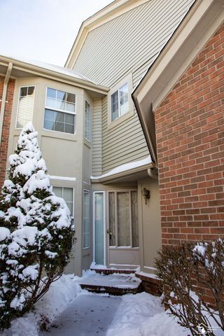 18641 Hilltop Lane, Riverview, MI 48193