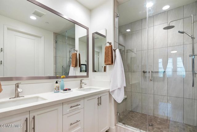 2400 Conroy Avenue, Camarillo, CA 93012