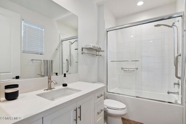 2400 Conroy Avenue, Camarillo, CA 93012