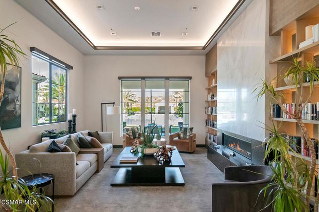 2400 Conroy Avenue, Camarillo, CA 93012