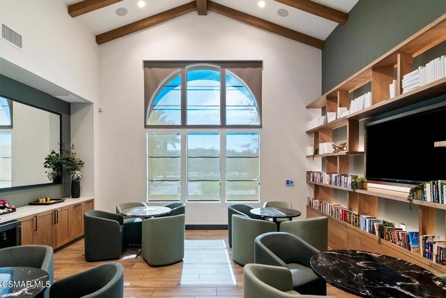 2400 Conroy Avenue, Camarillo, CA 93012