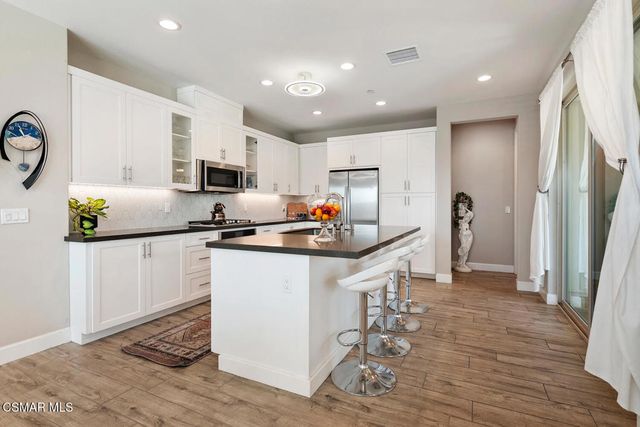 2400 Conroy Avenue, Camarillo, CA 93012