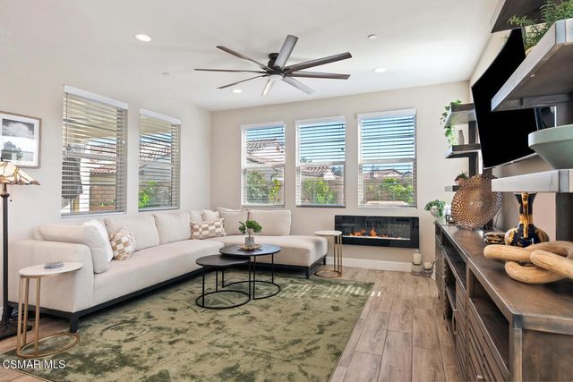 2400 Conroy Avenue, Camarillo, CA 93012