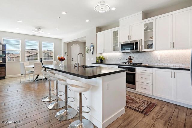 2400 Conroy Avenue, Camarillo, CA 93012