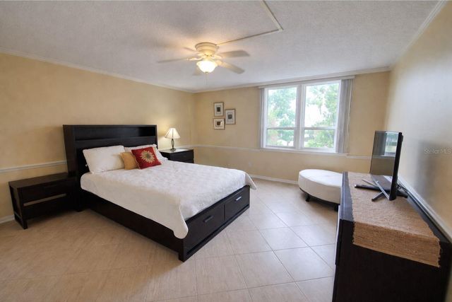 2617 COVE CAY DRIVE 301, Clearwater, FL 33760