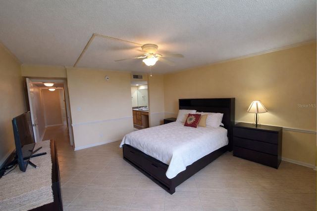 2617 COVE CAY DRIVE 301, Clearwater, FL 33760