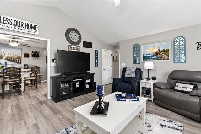 412 Clover Hill Drive, Tipp City, OH 45371