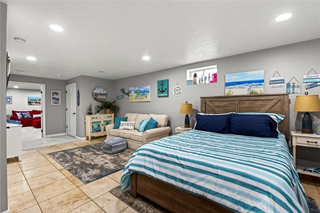 412 Clover Hill Drive, Tipp City, OH 45371
