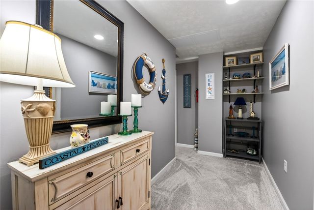 412 Clover Hill Drive, Tipp City, OH 45371