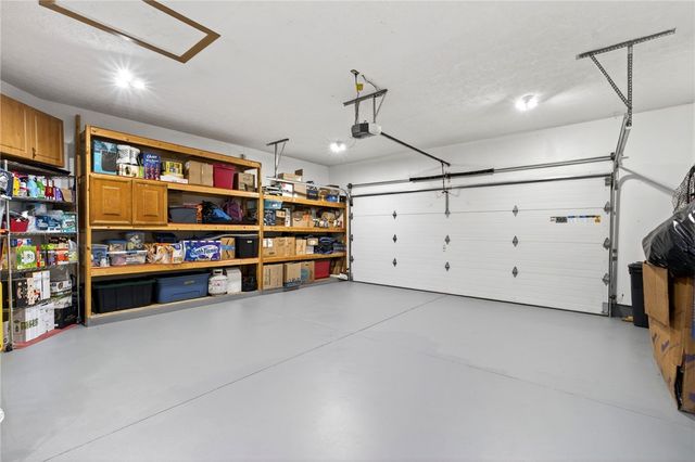 412 Clover Hill Drive, Tipp City, OH 45371