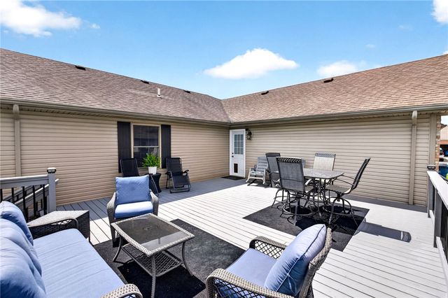 412 Clover Hill Drive, Tipp City, OH 45371