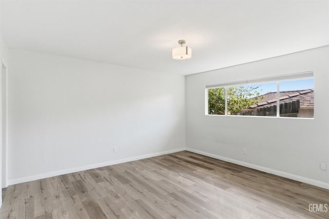 3104 La Casa Place, Bakersfield, CA 93306