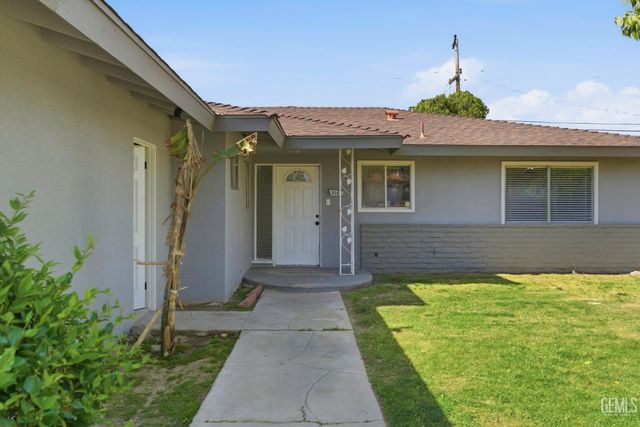 3104 La Casa Place, Bakersfield, CA 93306