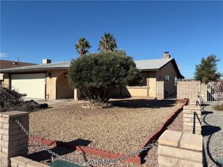 27316 Lakeview Drive, Helendale, CA 92342