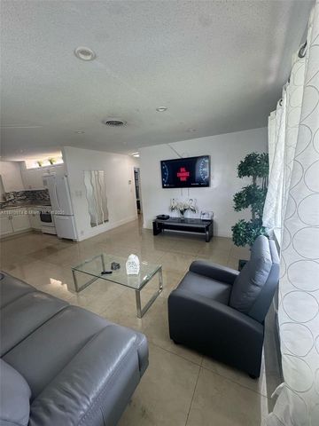 4808 NW 27th Ter, Tamarac, FL 33309