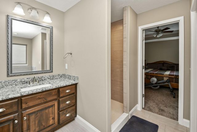 5343 S Twelve Oaks Road, Springfield, MO 65810