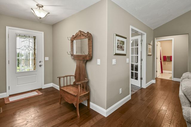 5343 S Twelve Oaks Road, Springfield, MO 65810