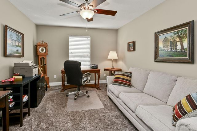 5343 S Twelve Oaks Road, Springfield, MO 65810