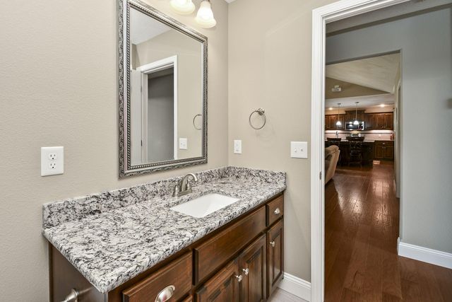 5343 S Twelve Oaks Road, Springfield, MO 65810