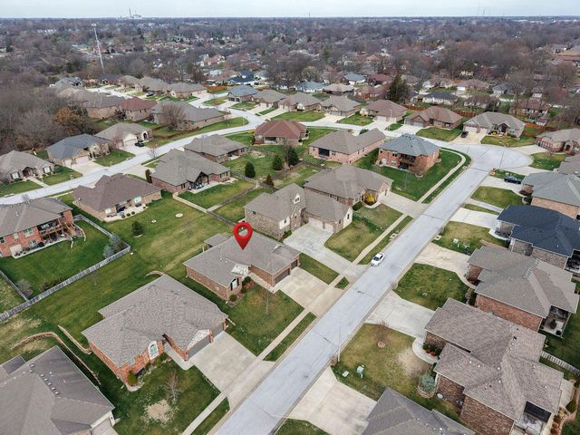 5343 S Twelve Oaks Road, Springfield, MO 65810