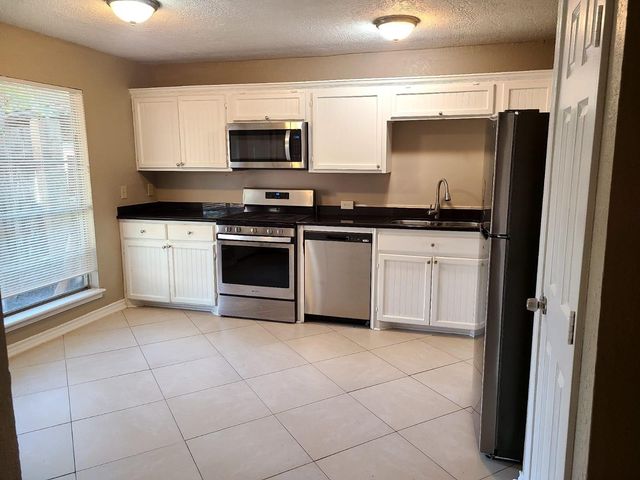 2410 Spring Dusk Lane, Spring, TX 77373