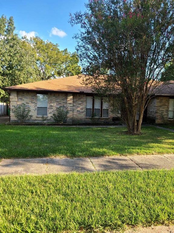 2410 Spring Dusk Lane, Spring, TX 77373