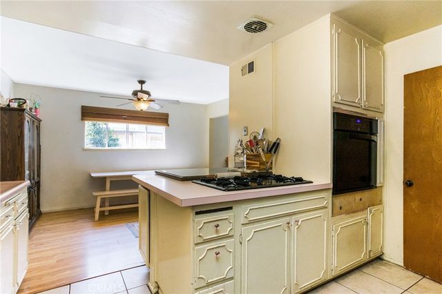 2234 Avalon Street, Costa Mesa, CA 92627