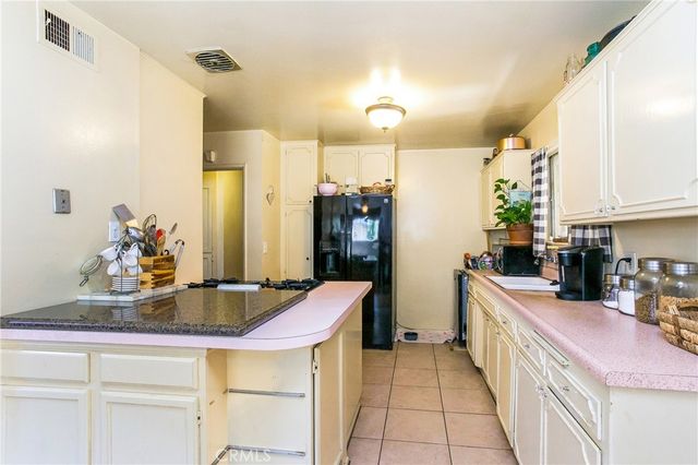 2234 Avalon Street, Costa Mesa, CA 92627