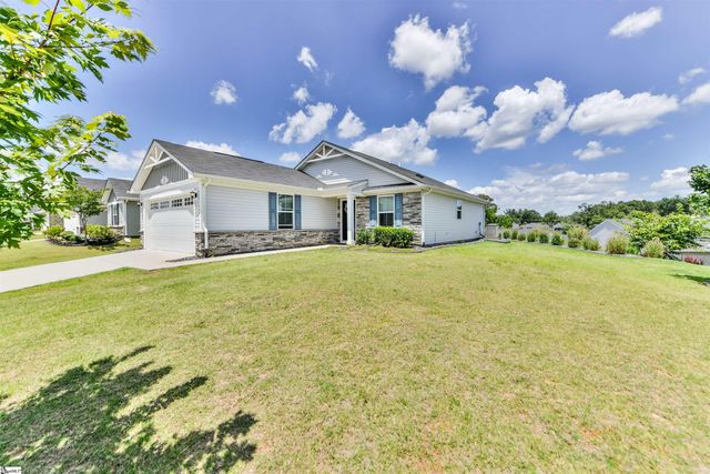 202 Bending Branch Road, Greenville, SC 29605