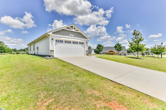 202 Bending Branch Road, Greenville, SC 29605