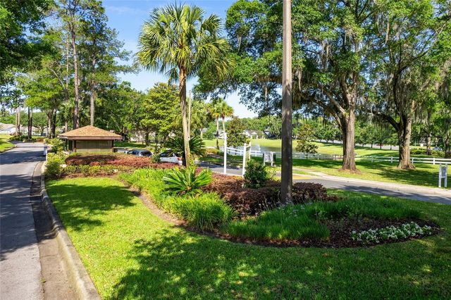 2318 SE 19TH CIRCLE, Ocala, FL 34471