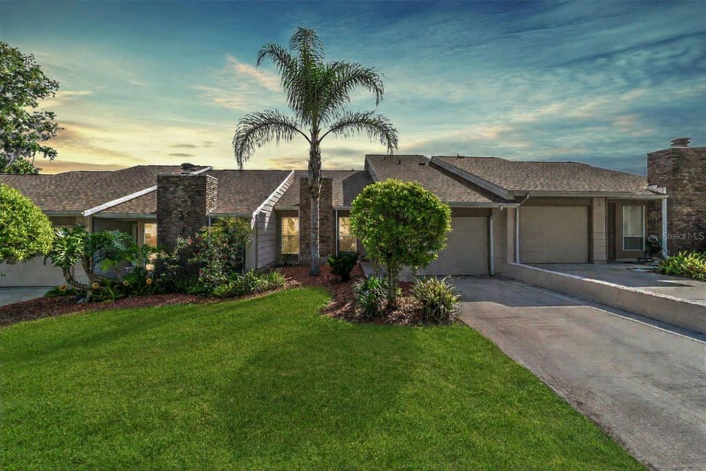 2318 SE 19TH CIRCLE, Ocala, FL 34471