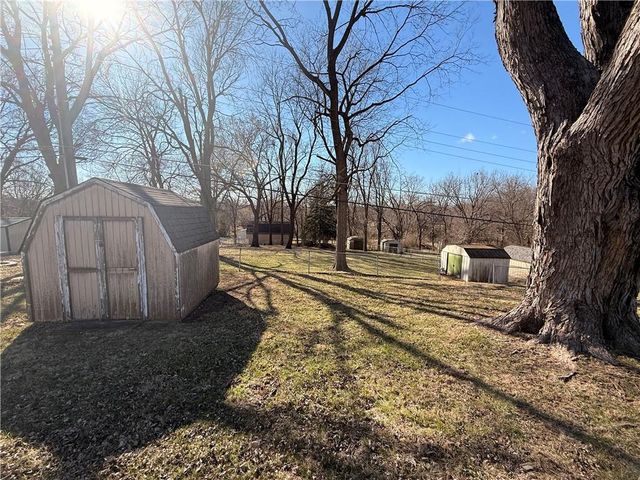 5522 Ripley Street, St Joseph, MO 64506