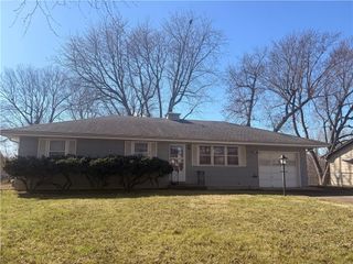 5522 Ripley Street, St Joseph, MO 64506