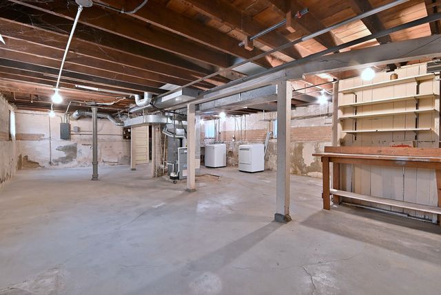 5423 N Artesian Avenue, Chicago, IL 60625