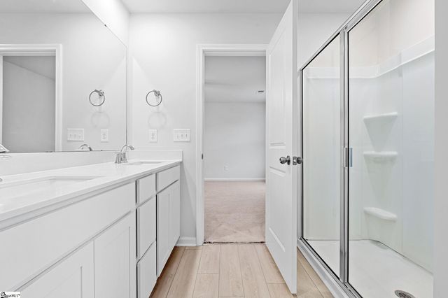 1306 Fairbairn Road, Spartanburg, SC 29303