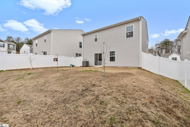 1306 Fairbairn Road, Spartanburg, SC 29303