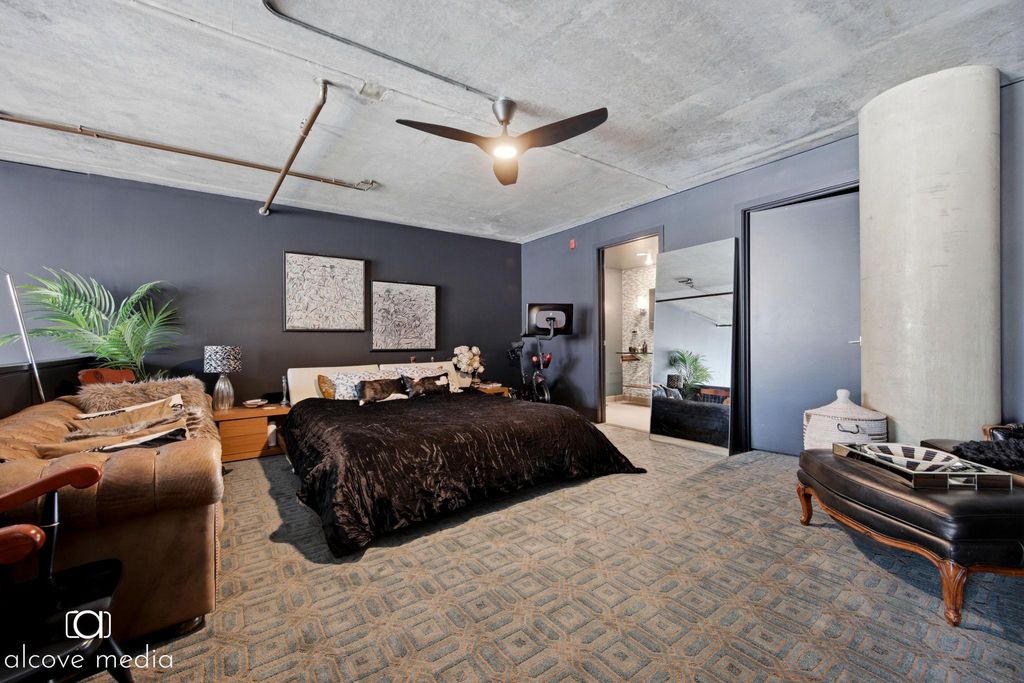 Image 17 of property listing at 1352 SOUTH ST #416, Philadelphia, PA 19147
