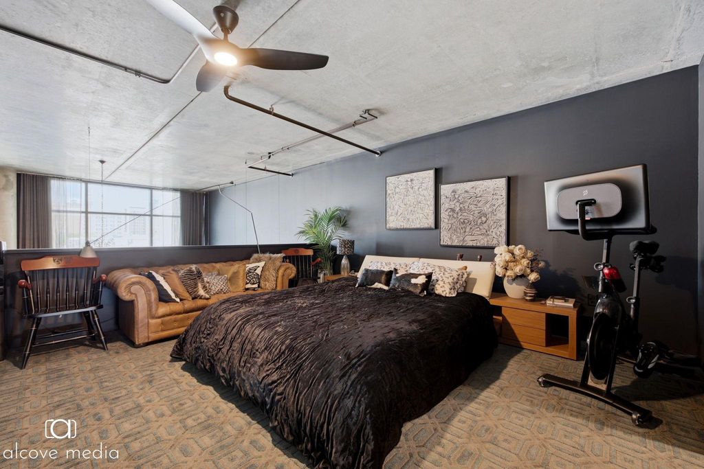 Image 18 of property listing at 1352 SOUTH ST #416, Philadelphia, PA 19147