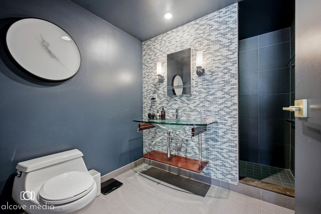 Image 20 of property listing at 1352 SOUTH ST #416, Philadelphia, PA 19147