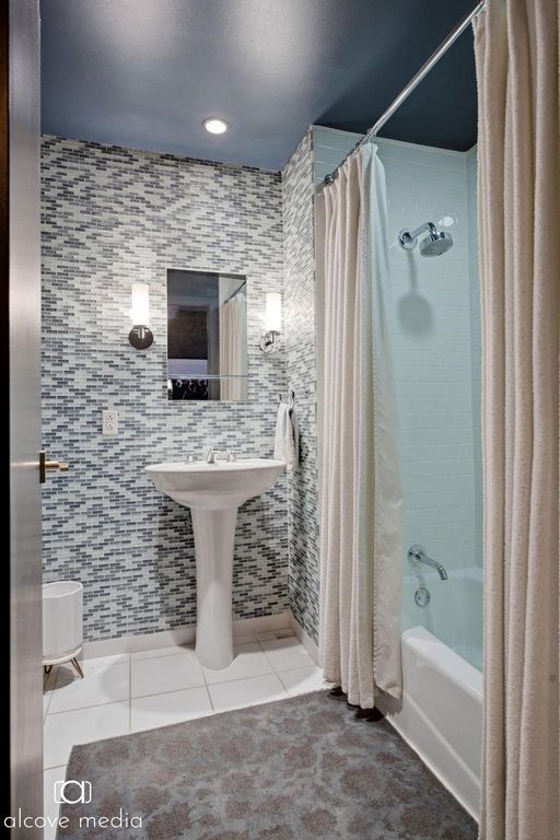 Image 23 of property listing at 1352 SOUTH ST #416, Philadelphia, PA 19147