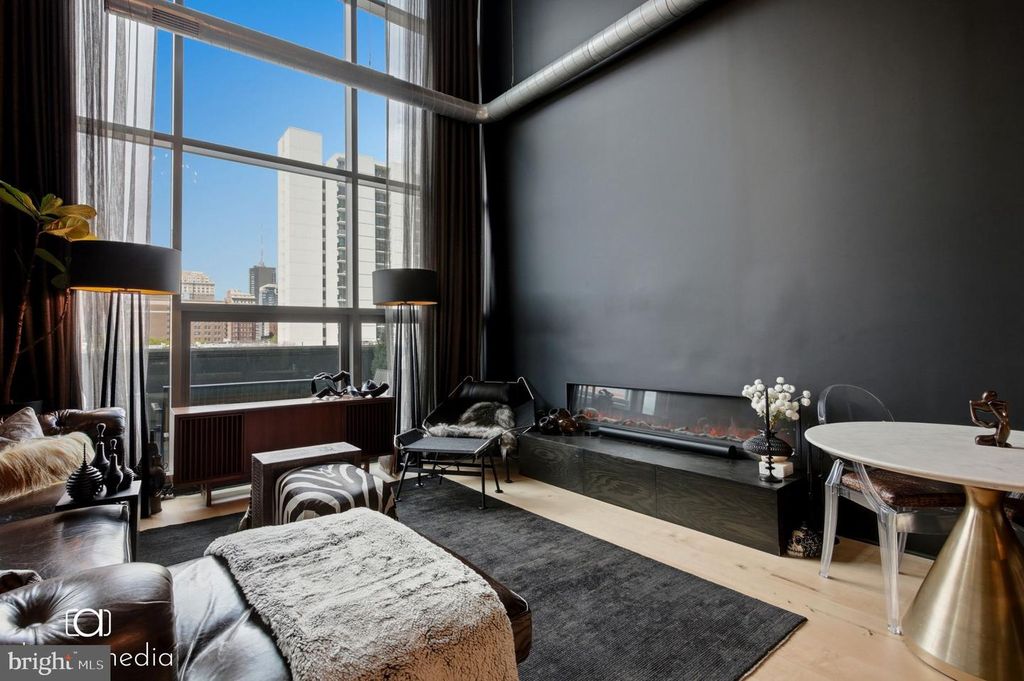 Image 7 of property listing at 1352 SOUTH ST #416, Philadelphia, PA 19147