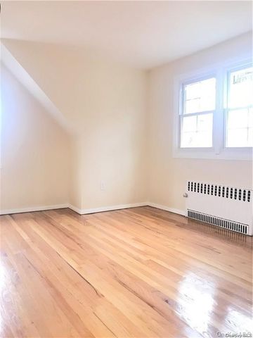 7 Nepera Place 2, Hastings-on-hudson, NY 10706