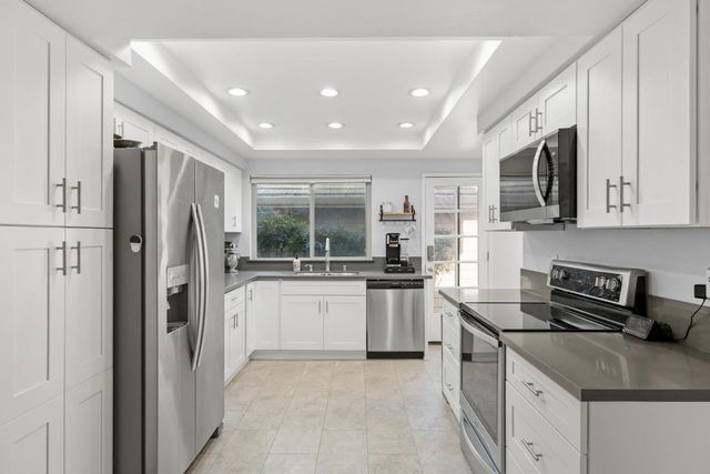 8169 Chenin Blanc Ln, Fair Oaks, CA 95628