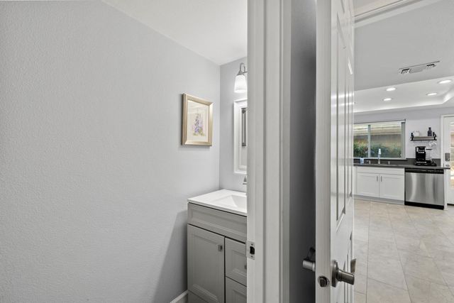 8169 Chenin Blanc Ln, Fair Oaks, CA 95628