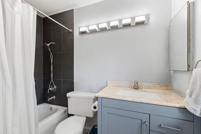 8169 Chenin Blanc Ln, Fair Oaks, CA 95628