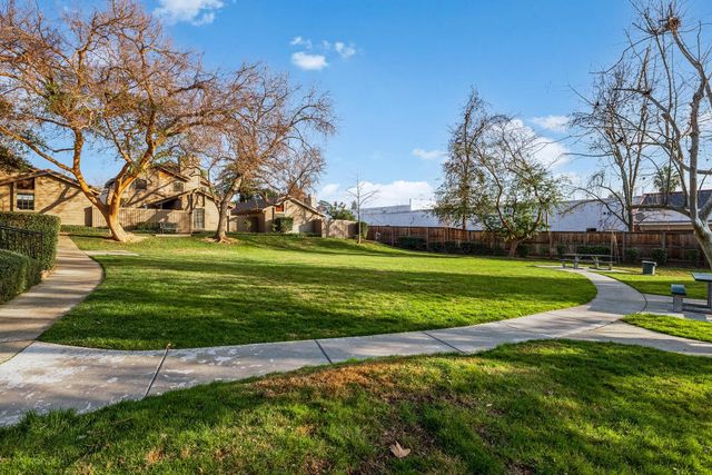 8169 Chenin Blanc Ln, Fair Oaks, CA 95628