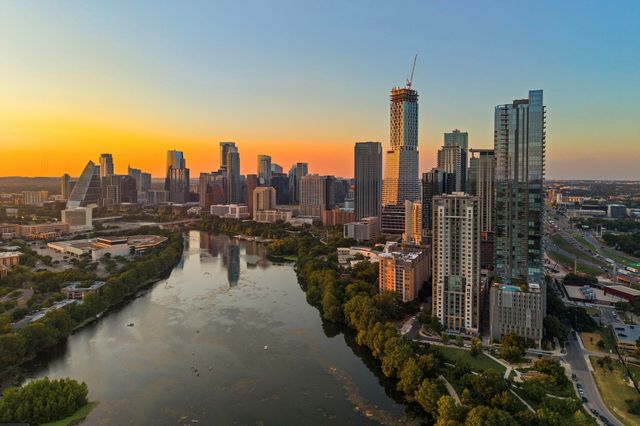 1511 Oak Heights DR 2, Austin, TX 78741