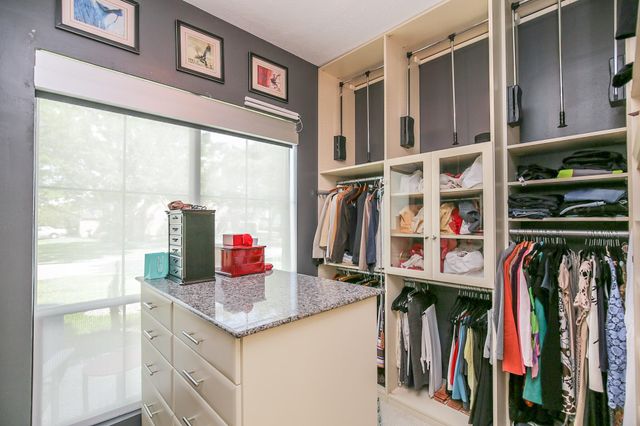 1902 Hollow Wind Drive, Katy, TX 77450